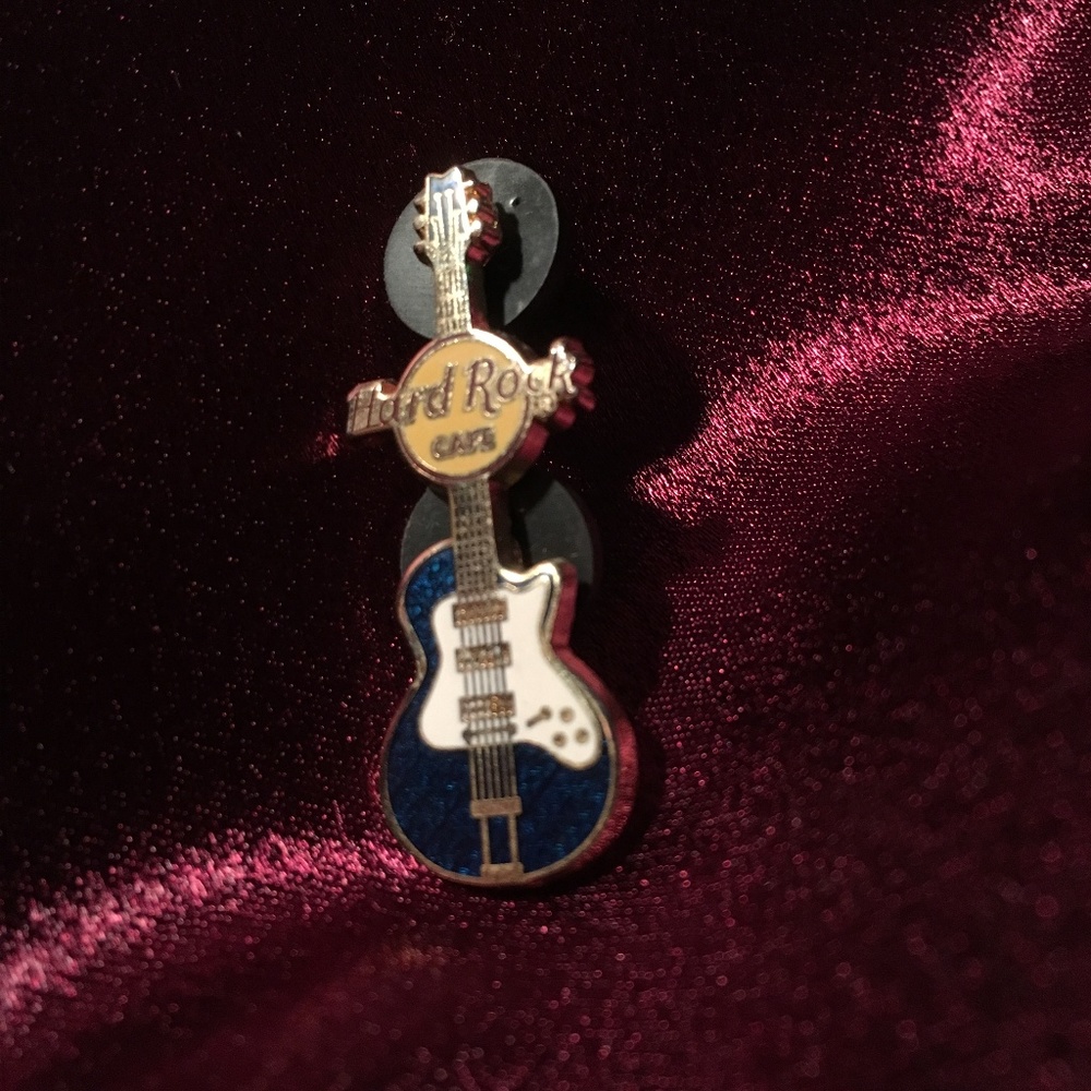 Hard Rock Cafe BLUE guitar pin